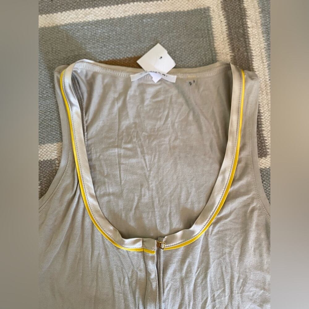 NWT T Tahari Gray yellow VERA KNIT Tank Top zipper detail Size PETITE XL